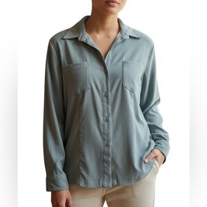 CASUAL CORNER Top Button Down Blouse Size Medium Petite Aqua Blue Long Sleeve